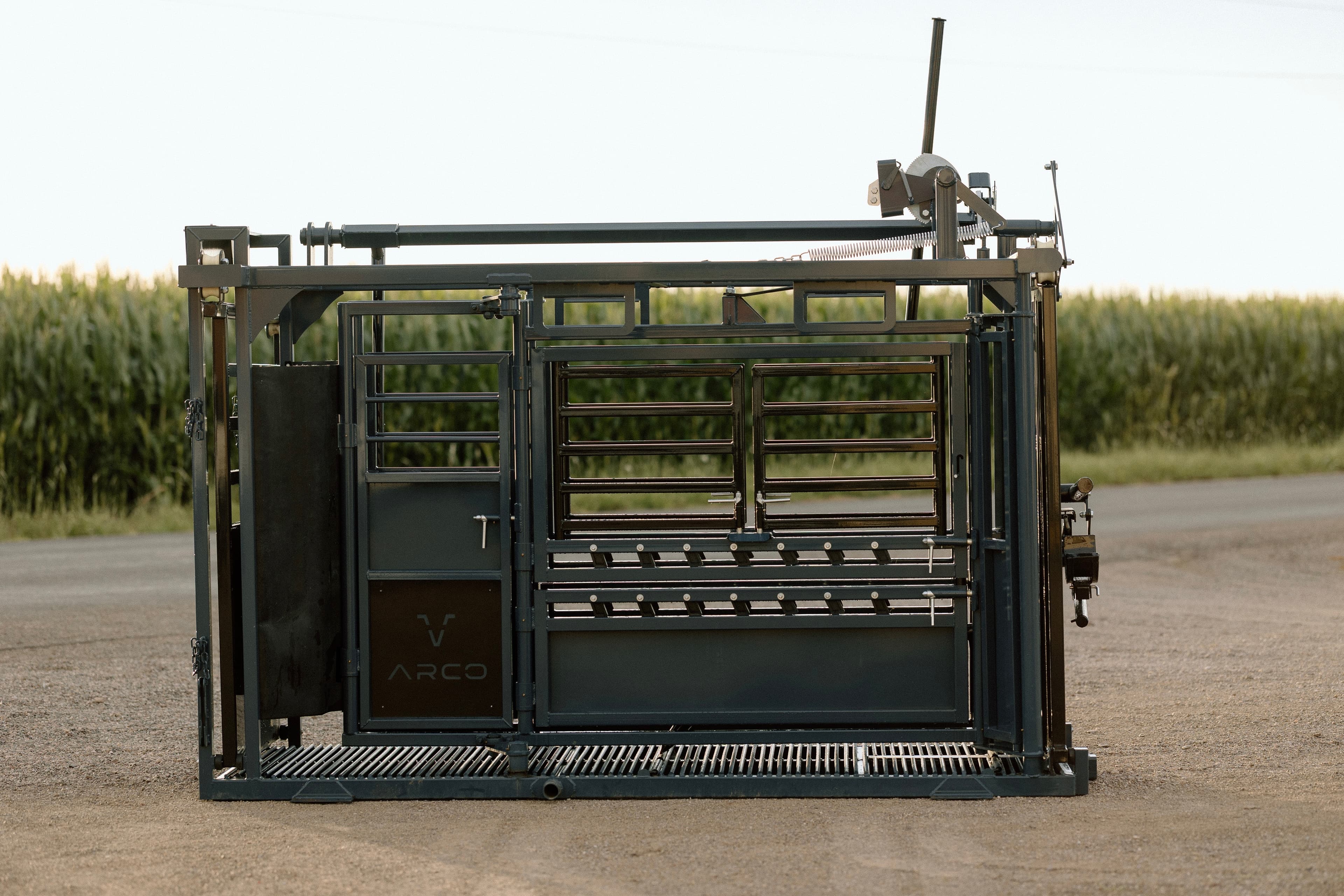 rhino_manual_chute_2